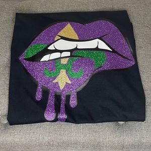 Mardi Gras lips shirt! Available in all sizes!